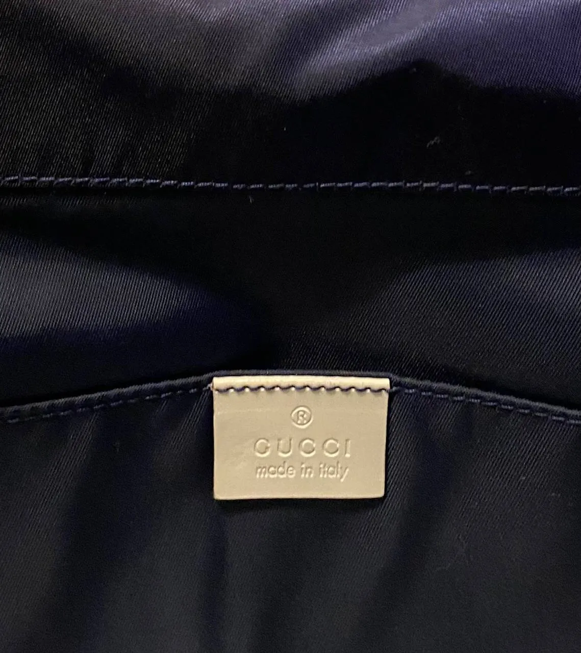 2000s Gucci Navy Canvas Crossbody messenger travel bag