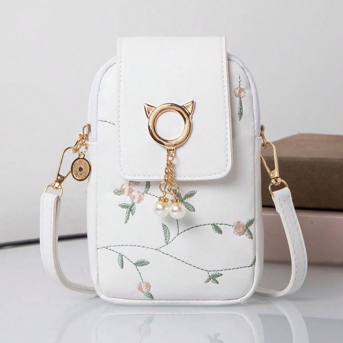 2024 Trendy Women Bag: Versatile Shoulder Messenger Bag for Spring/Summer