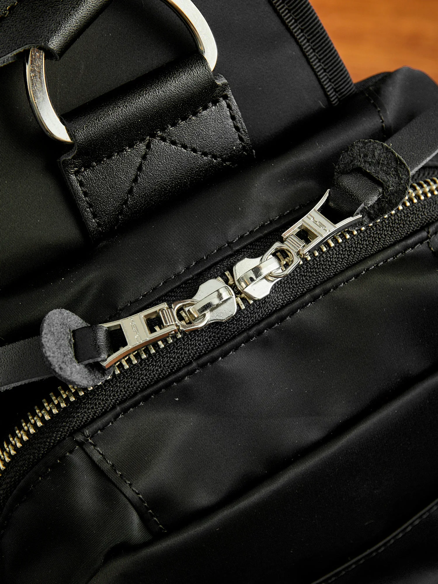 Lightning Shoulder Bag in Black