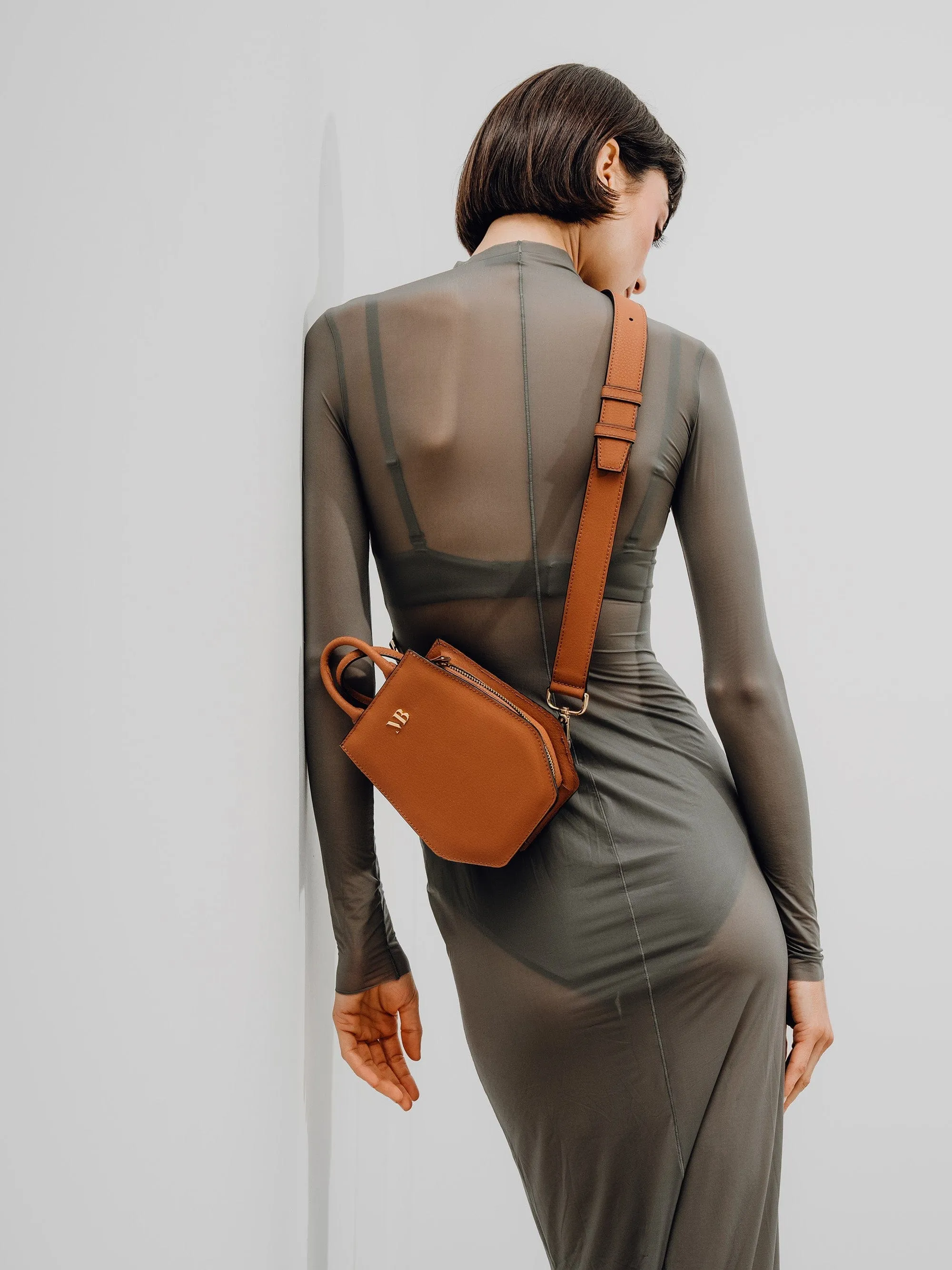 Mini Elay MIRUM® Leather Crossbody Bag | Cognac