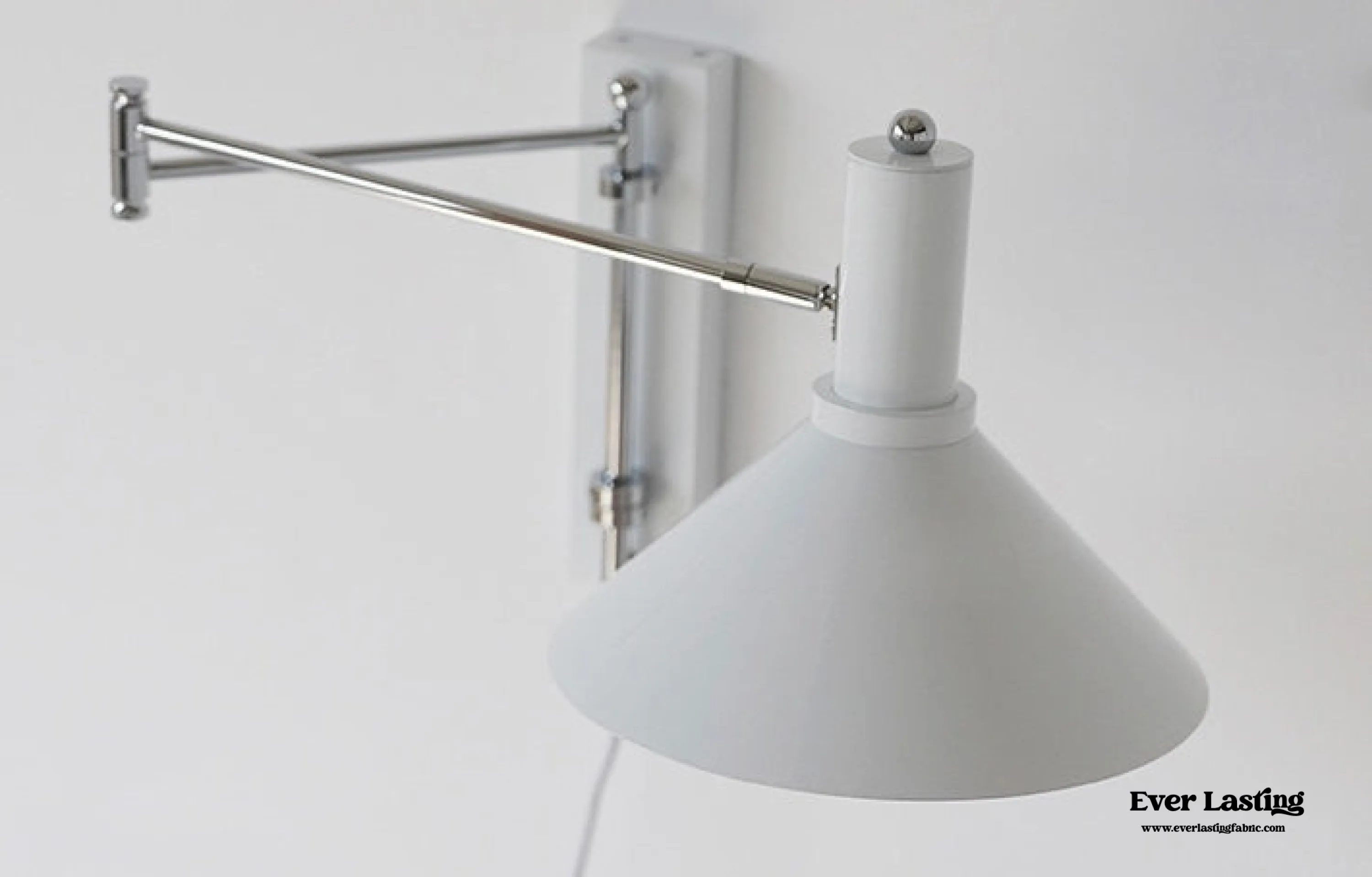 Minimal Foldable Metal Light / White