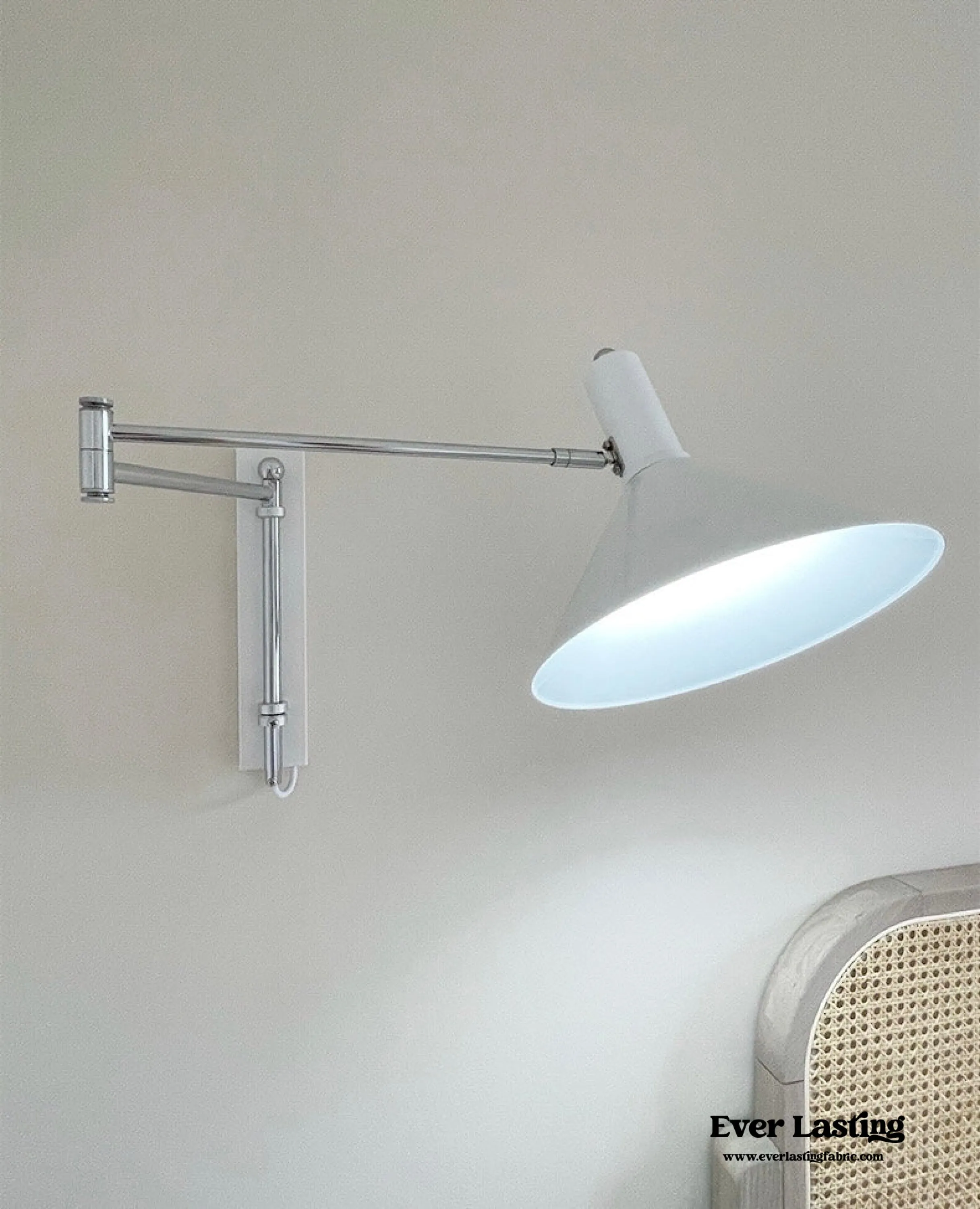 Minimal Foldable Metal Light / White