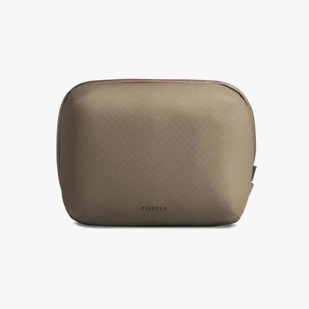 PIONEER Global Pouch - Earth